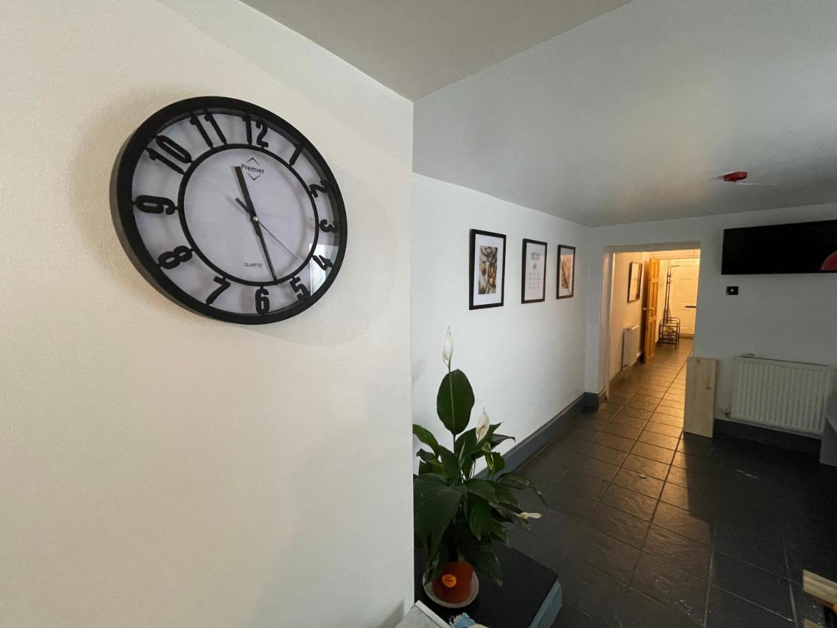Cheerful 2 Bedroom Townhouse With Cinema Loft Holiday home *