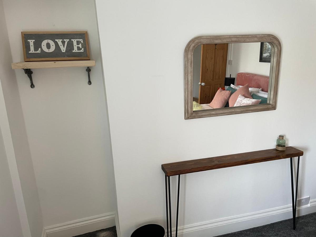 Cheerful 2 Bedroom Townhouse With Cinema Loft Holiday home