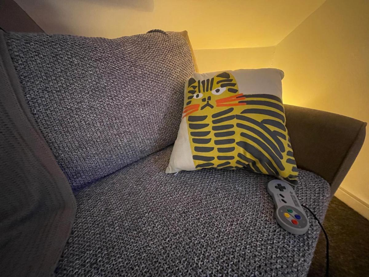 Cheerful 2 Bedroom Townhouse With Cinema Loft *