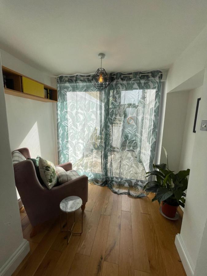 Cheerful 2 Bedroom Townhouse With Cinema Loft Holiday home